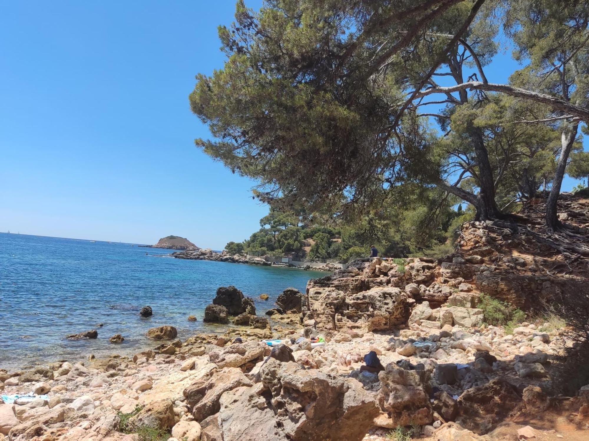 Charmant Studio 2A4 Pers Avec Jardin Et Place De Parking Situe A 5 Min A Pied De La Mer Bandol Εξωτερικό φωτογραφία